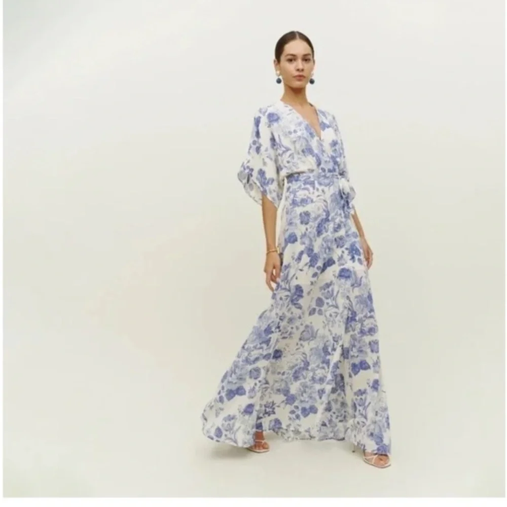 Reformation White and Blue Floral Maxi Dress Medium - Picture 2 of 9